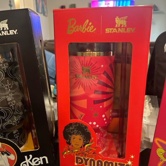 Barbie x Stanley 40 oz Brand new never opened - Picture 6 of 6